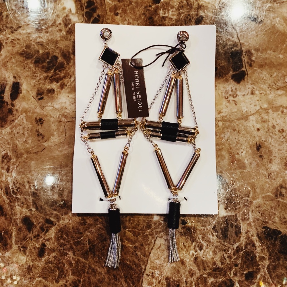 ❤️NWT Hendri Bendel Earrings❤️